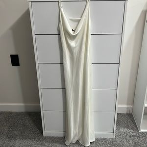 Size xs brand estilo Diani bought off Etsy for my wedding rehearsal